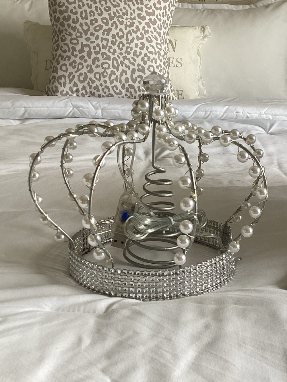 Decorative Pearl & Rhinestone Silver Crown